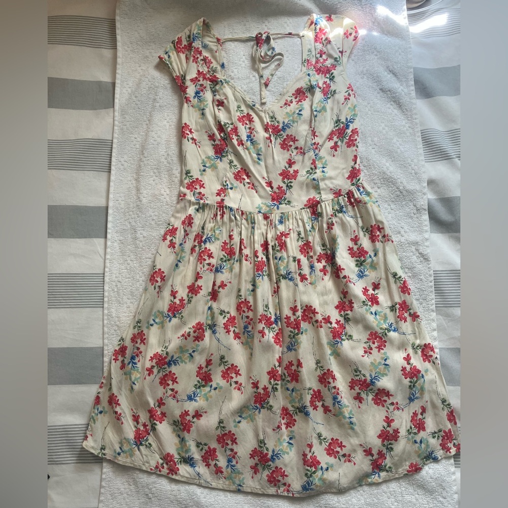 Hollister Cream Dress Floral Pattern
